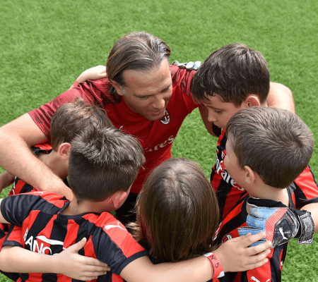 Fondazione Milan starts the first Christmas Special Camp