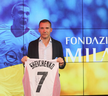 Shevchenko ringrazia per “AC Milan for Peace”: con Fondazione Milan per ricostruire lo stadio di Irpin